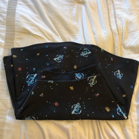 Torrid size 4 MARVEL AVENGERS ENDGAME SCUBA SKIRT - Picture 4 of 9